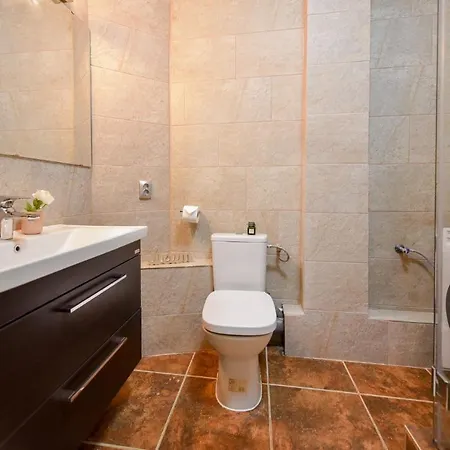Апартаменти Le Petit & Cosy - Location Old Town & Quiet