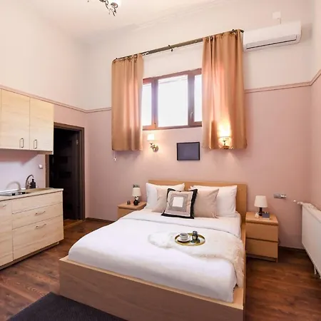 Apartment Le Petit & Cosy - Location Old Town & Quiet Bucharest